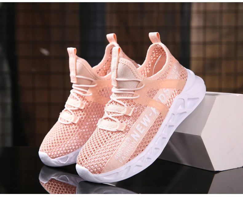 Girl or Boy Light Mesh Sumer Sneakers Shoes 4-6Yrs