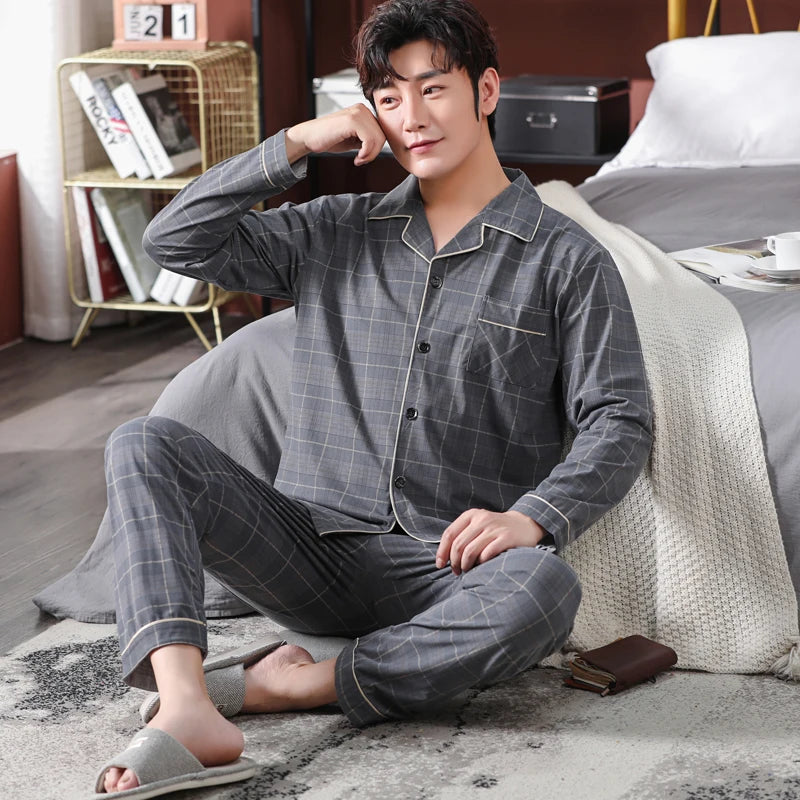 High Quality Autumn Pajamas Mens Milk Silk Sleepwear Long Sleeve 2 Pieces Pajama Set Men Casual Style