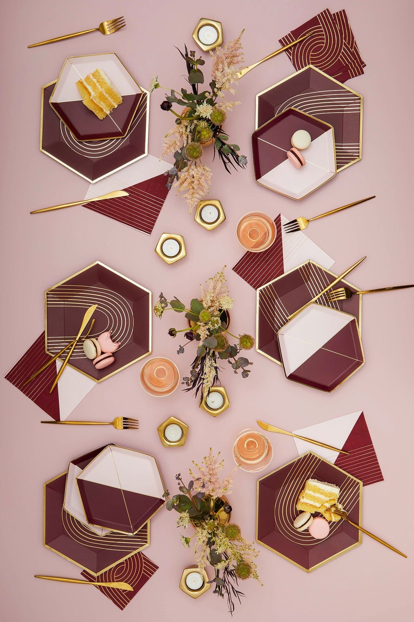 Bordeaux - Maroon Pink Colorblock Small Paper Plates