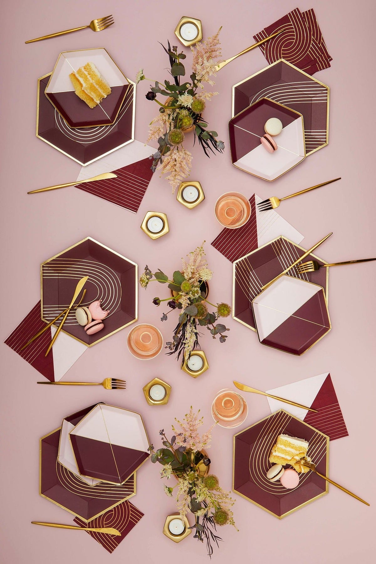 Bordeaux - Maroon Chain Link Cocktail Paper Napkins