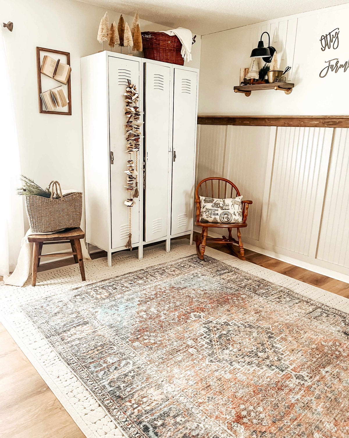 Blue Burgundy Holi-2302 Washable Area Rug