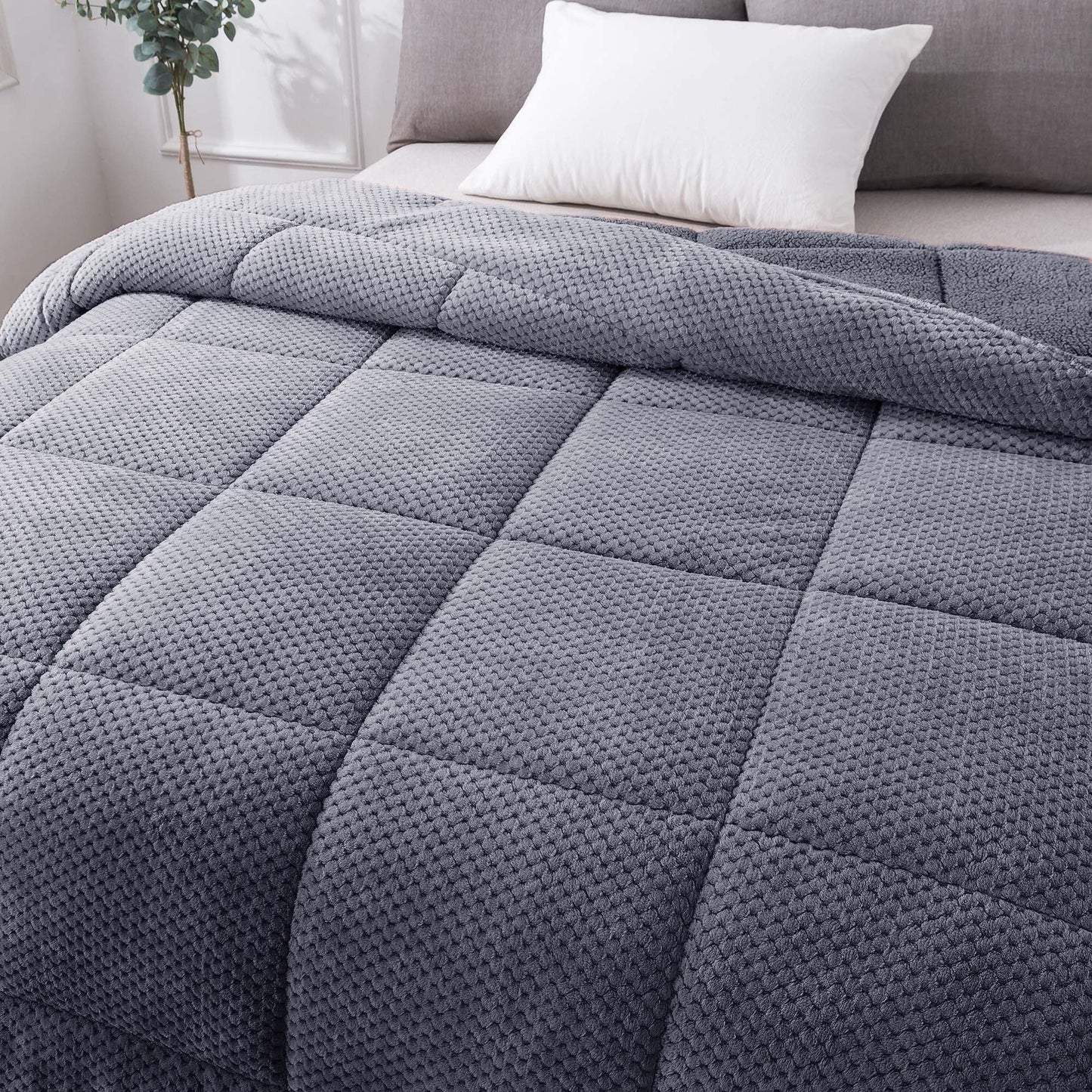 Ultra Soft All Season Reversible Plush Sherpa Lined Comforter, Twin, Queen, King