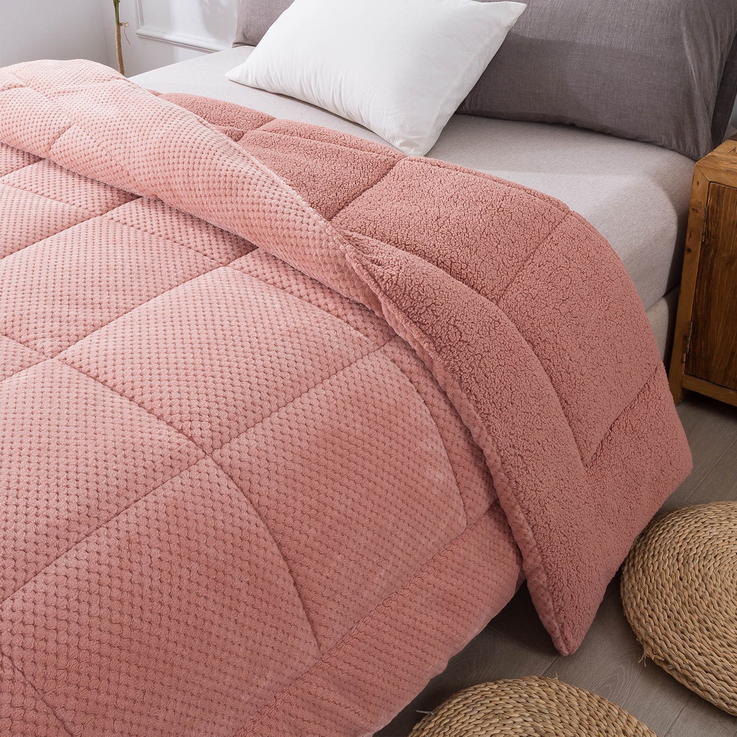 Ultra Soft All Season Reversible Plush Sherpa Lined Comforter, Twin, Queen, King