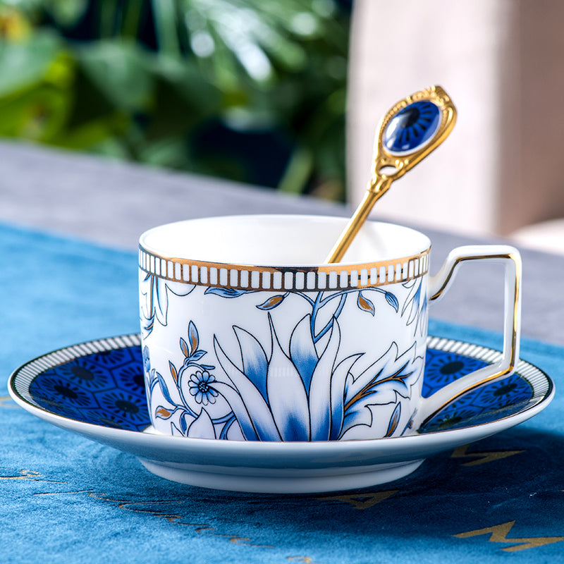 European-Style Elegant High-End Bone China Coffee Cup and Saucer Ceramic Gold Rim British Retro Style