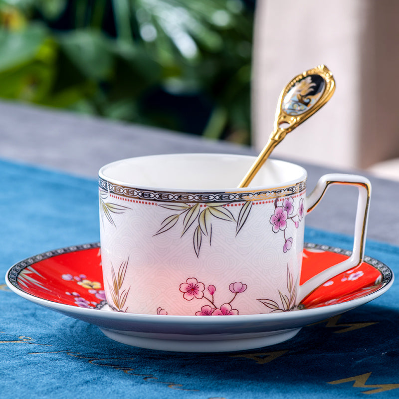 European-Style Elegant High-End Bone China Coffee Cup and Saucer Ceramic Gold Rim British Retro Style