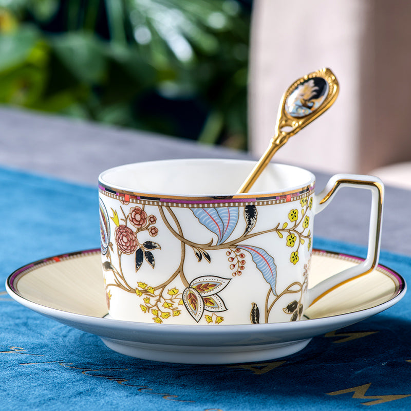 European-Style Elegant High-End Bone China Coffee Cup and Saucer Ceramic Gold Rim British Retro Style