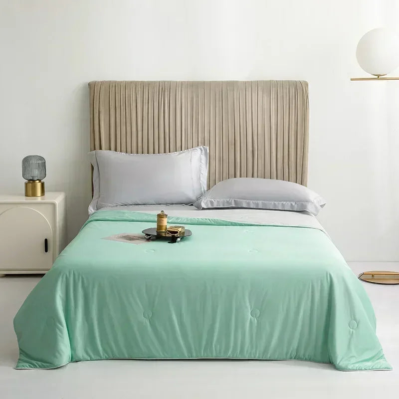 Bed Silky Air Condition Comforter Lightweight Cooled Summer Quilt with Double Side Cold & Cooling Fabric