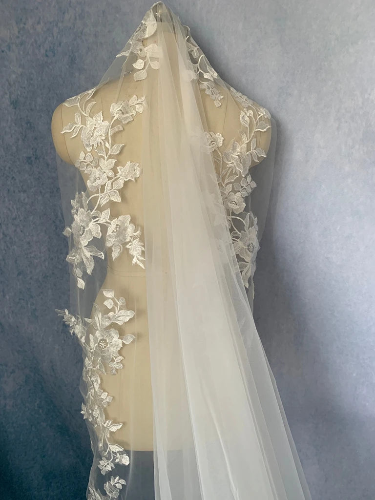 3m Lace Wedding Veils One Layer with Comb Cathedral Length Bride Accessories Women Bridal Headpiece