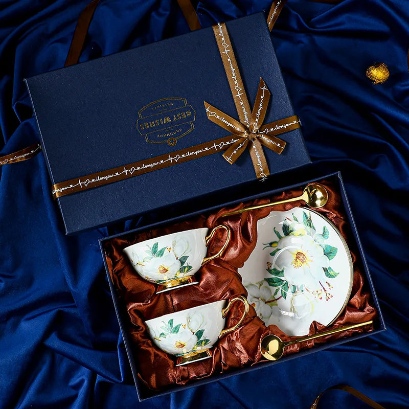 European Royal Palace Bone China Coffee Mug Luxury Porcelain Tea Set Ceramic Tea Cups with Saucer Spoon Drinkware Coffeeware