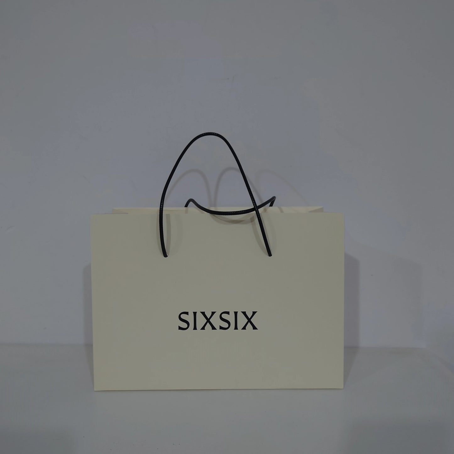 500Pcs Custom Shopping Bag Elegant Paper Packaging Cosmetic Gift Bags with Logo