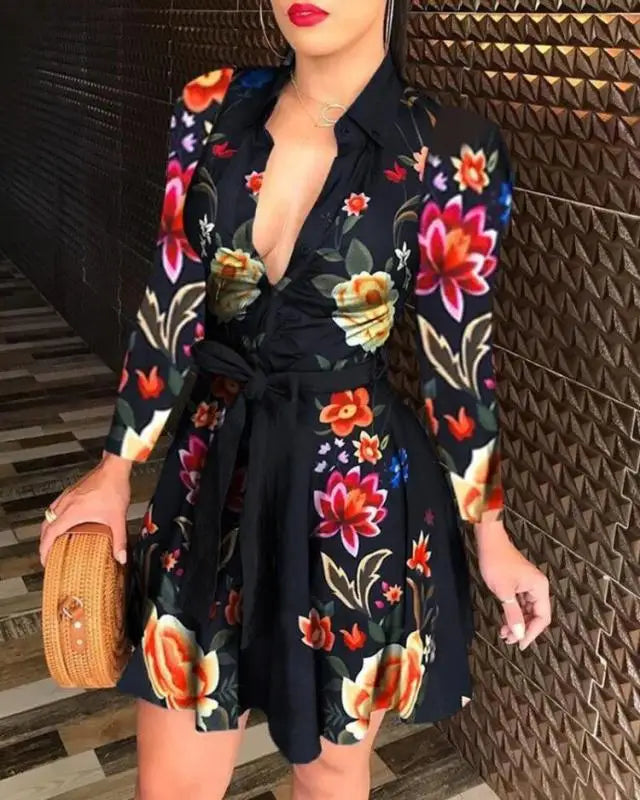 Elegant Casual Long Sleeved Dress With Buttons and Lapels