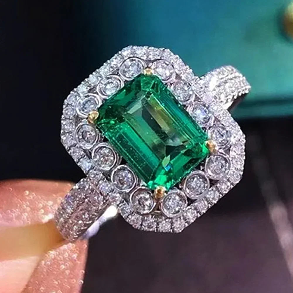 Women's Luxury Emerald Cubic Zirconia Jewelry Ring
