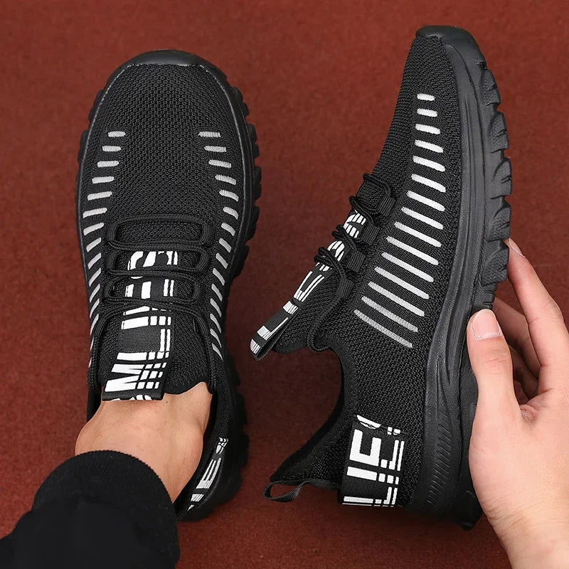 Fashionable Men's Sports Lightweight Breathable Fast Drying Mesh Non Slip Shoes