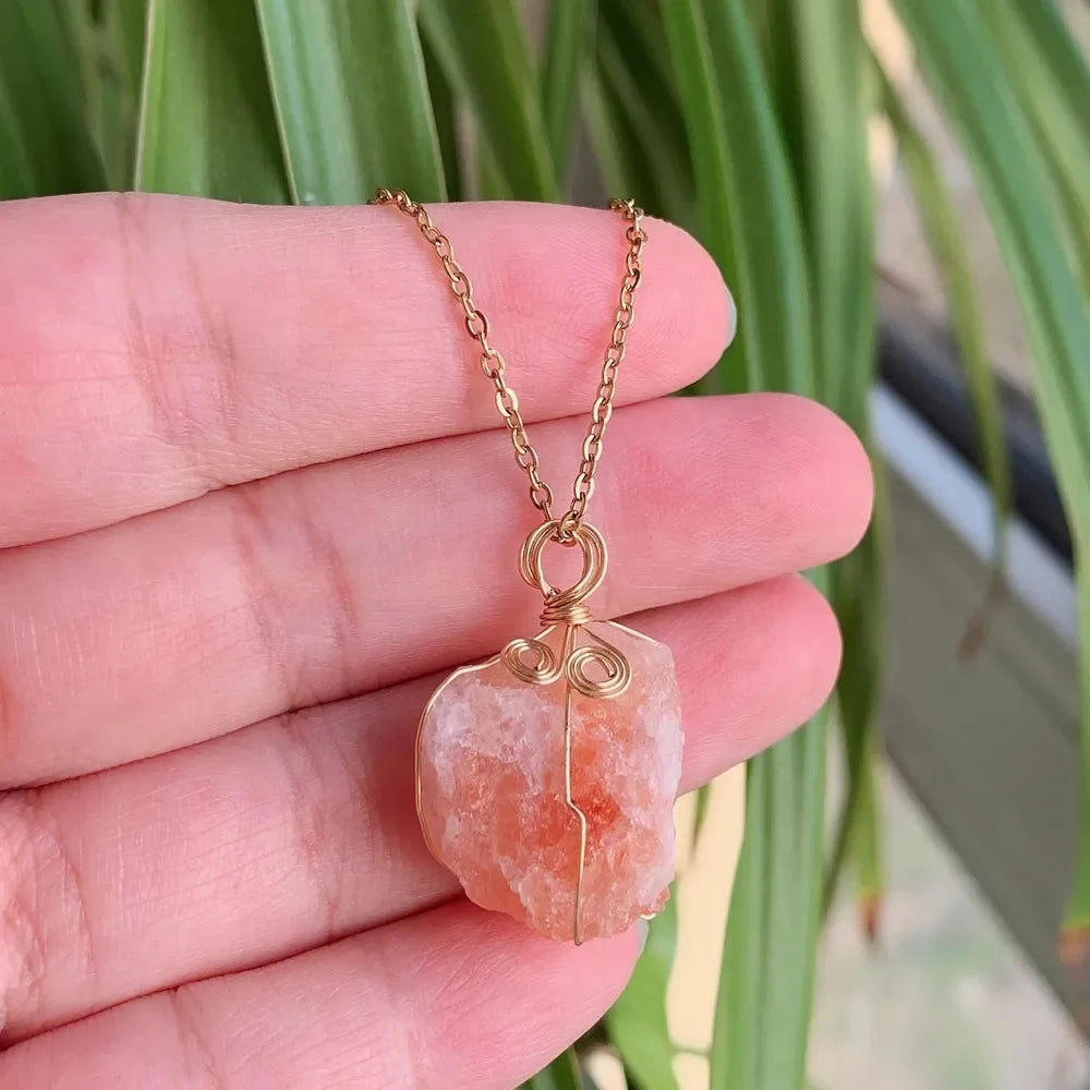 Natural Stone Pendant Necklace Small Rock Quartz Pendulum Amethysts Citrines Fluorite Pink Crystal Necklace for Women Healing