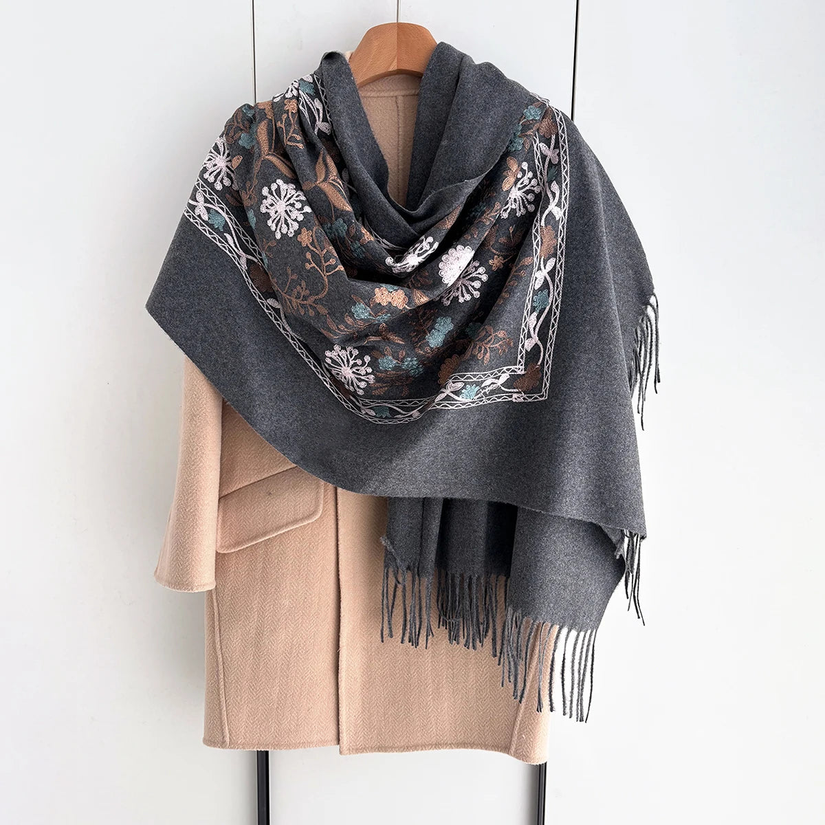 Many Colors Floral Warm Scarf For Women 70*210cm Luxury Faux Cashmere Shawl Winter Thick Pashmina Tassels Poncho Elegant Wrap