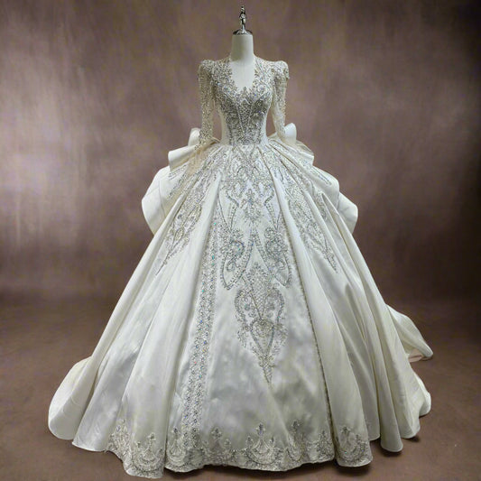 Luxurious Bride Wedding Dress High Quality Satin Gown with Exquisite Beading and Long Train