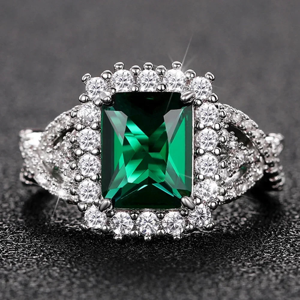 Women's Luxury Emerald Cubic Zirconia Jewelry Ring