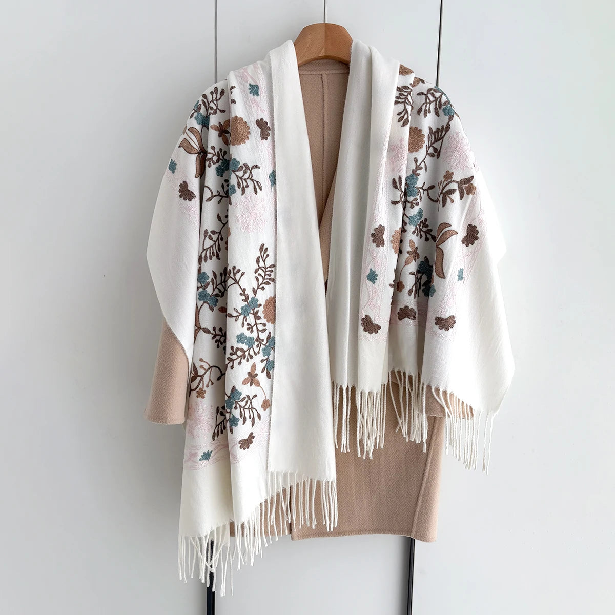 Many Colors Floral Warm Scarf For Women 70*210cm Luxury Faux Cashmere Shawl Winter Thick Pashmina Tassels Poncho Elegant Wrap