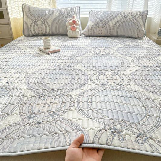 Natural Latex Thicken Cooling Mat for Summer Cool Feeling Silk Matress Pad Soft Breathable Ice Silk Summer Mat for Bed Sheet Set