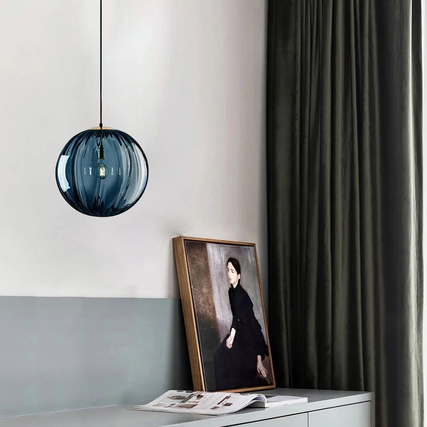 Spherical lampshade Pendant Light