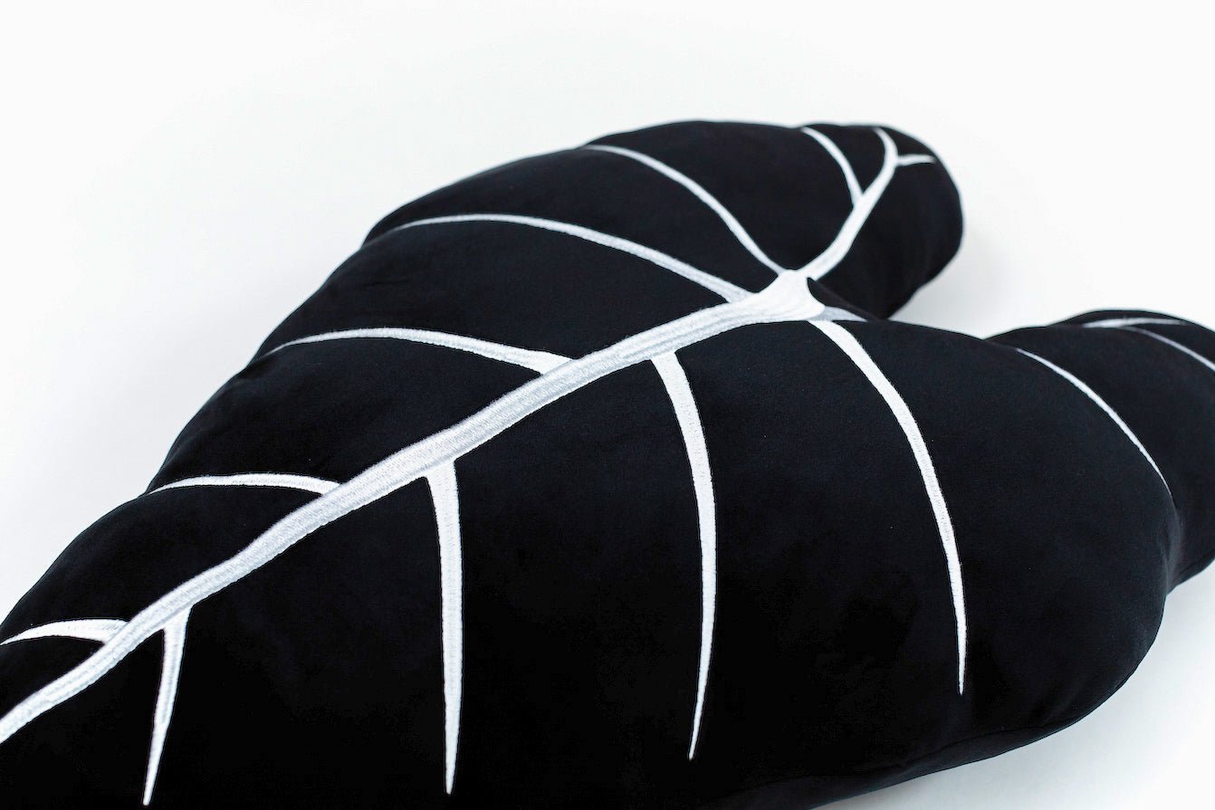 Alocasia Frydek - Obsidian Decor Pillow