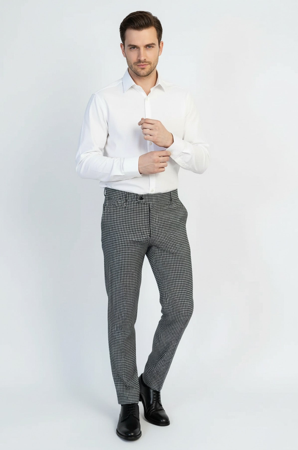 Black & White Checkered Fabric Trousers – Wessi
