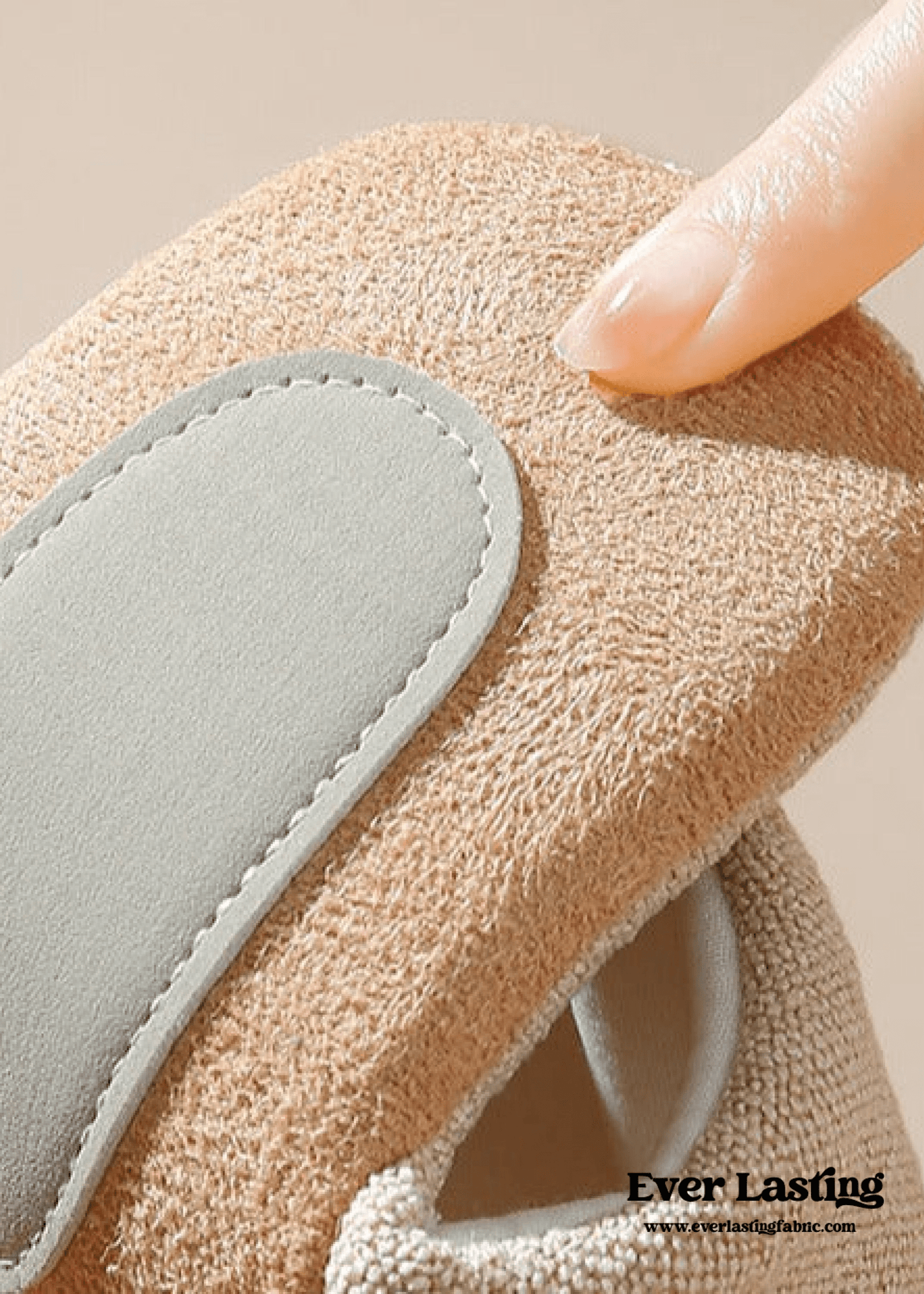 Modern House Slipper / White