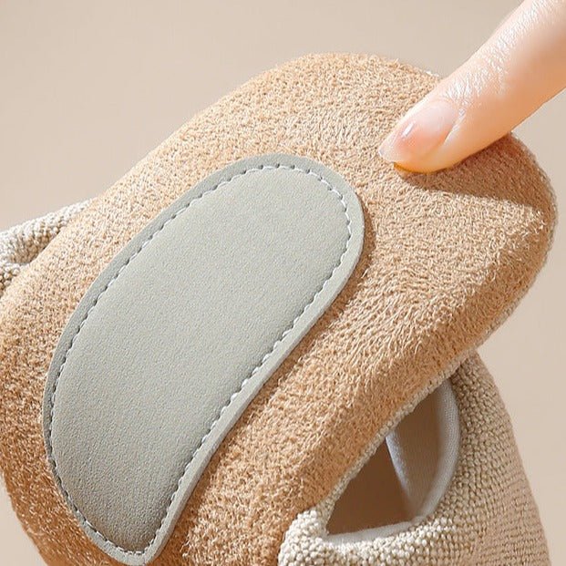 Modern House Slipper / White