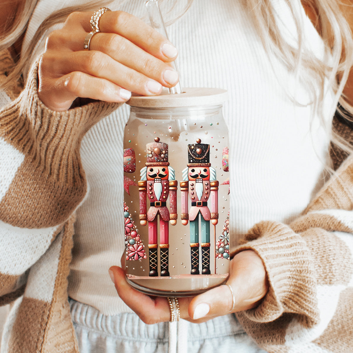 Nutcracker Glam 17oz