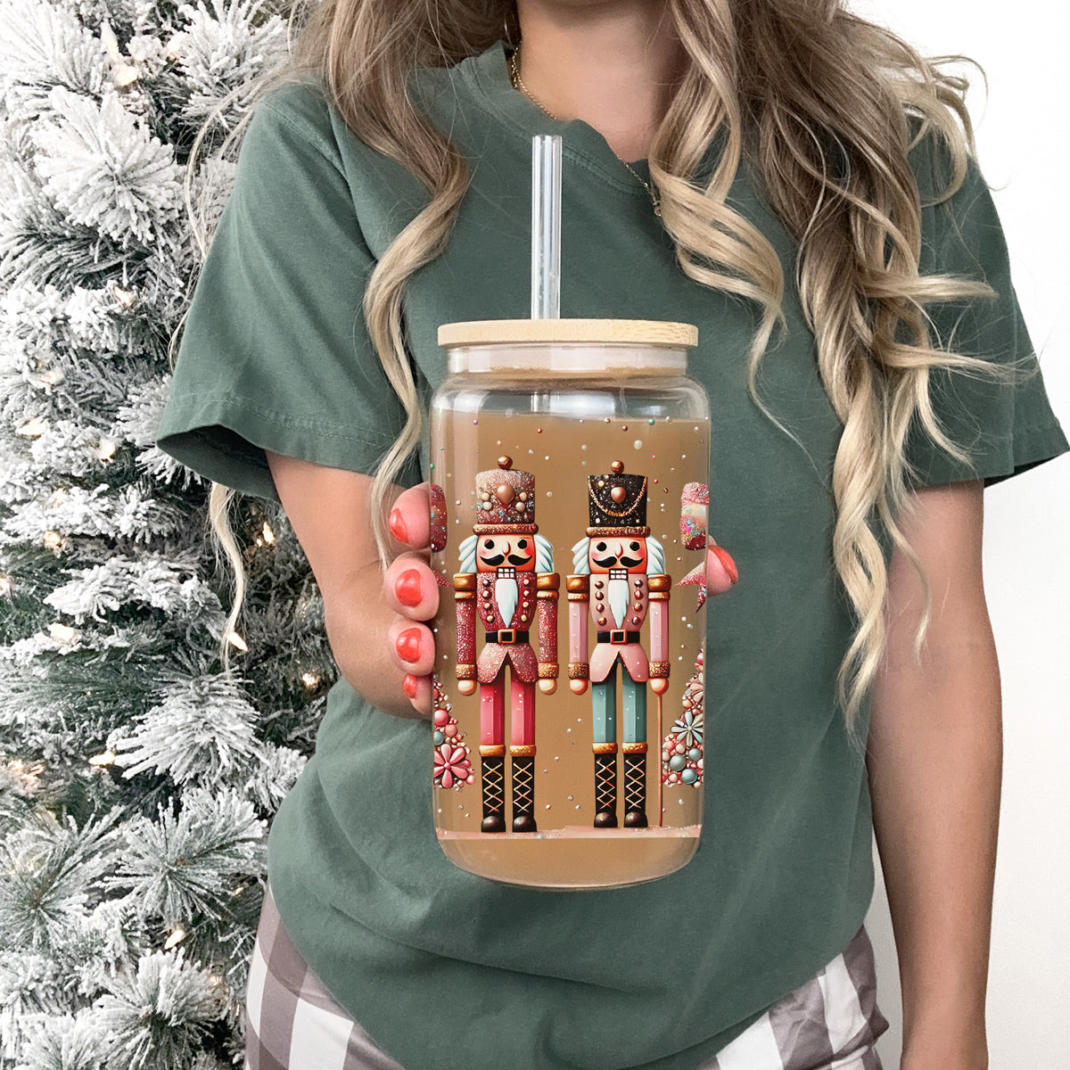 Nutcracker Glam 17oz