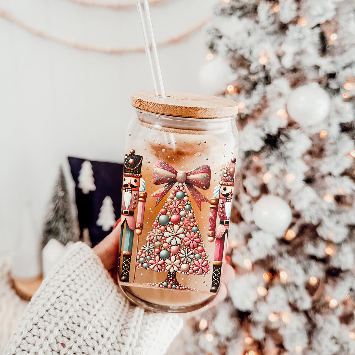 Nutcracker Glam 17oz