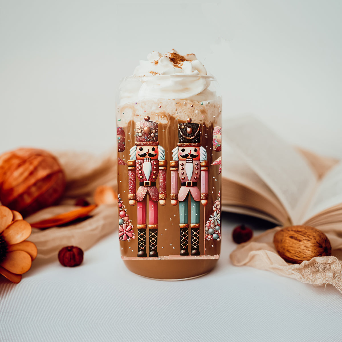 Nutcracker Glam 17oz