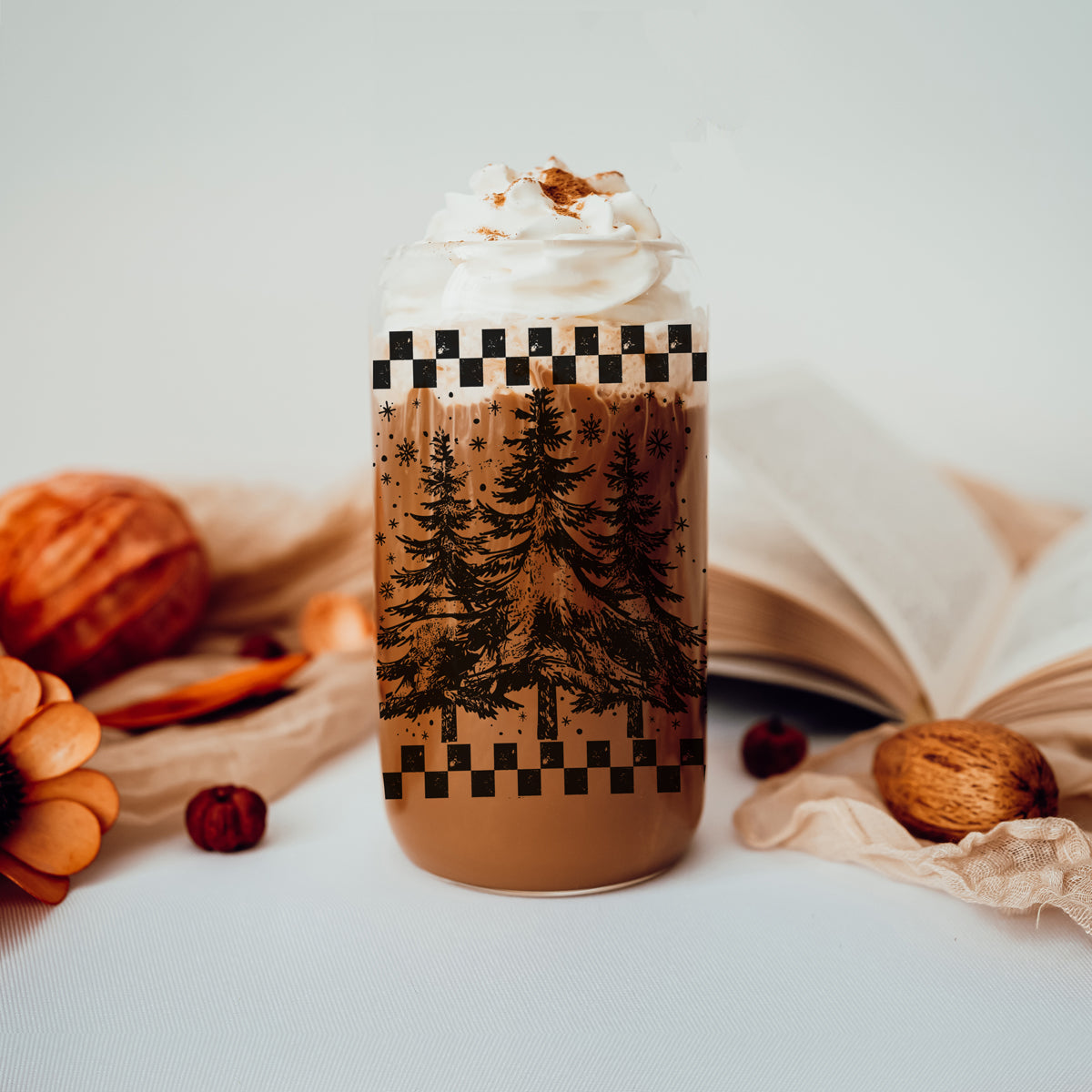 Retro Christmas Tree 17oz