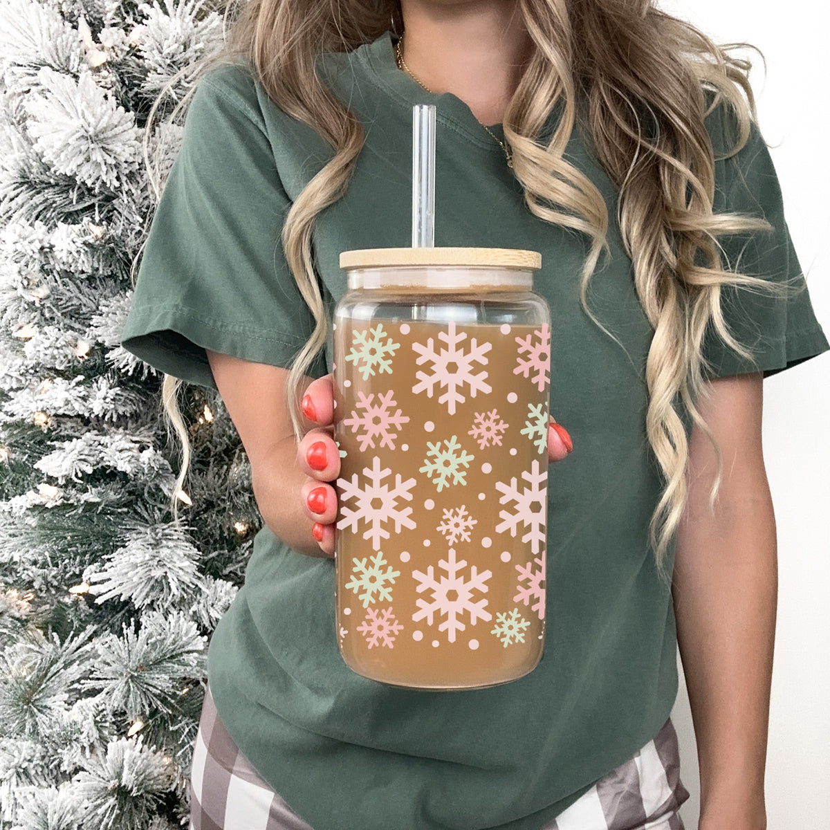 Pastel Snowflakes Tumbler Glass 17oz